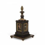 english-regency-decorative-painted-and-gilt-newel-post-cap-Eterna